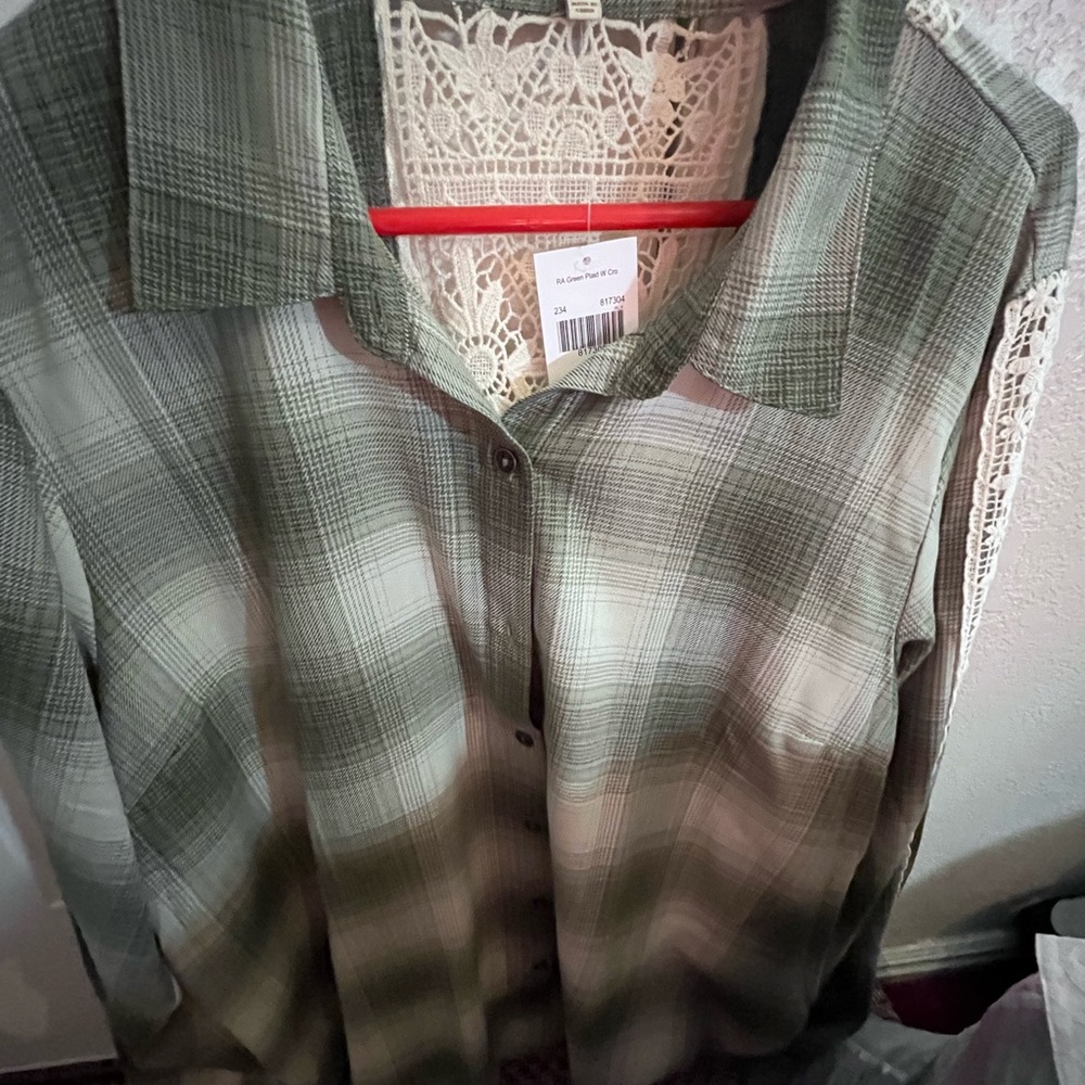 Women’s shirt green plaid with crochet on back and sleeves